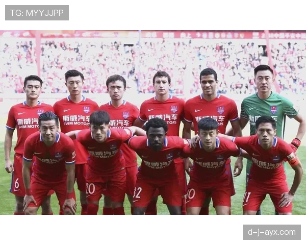 新赛季揭幕战点燃球迷热情,焦点对决引爆期待 新赛季揭幕战点燃球迷热情,焦点对决引爆期待