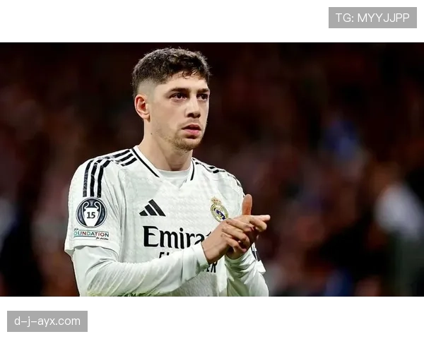 巴尔韦德与齐达内:战术哲学迥异的两位名帅如何塑造皇马新时代 巴尔韦德与齐达内:战术哲学迥异的两位名帅如何塑造皇马新时代