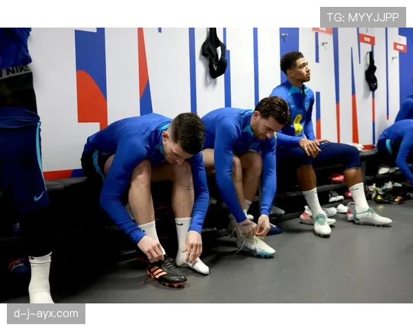 赖斯与贝林厄姆全能中场能力对比分析