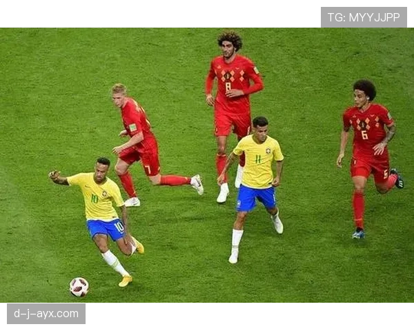 厄德高与福登：技术型中场核心的成长路径对比