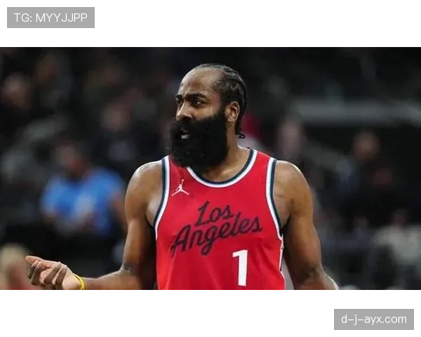 哈登这自律程度，凌晨四点的洛杉矶都没他清醒